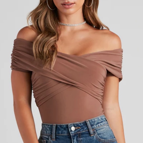 Windsor Tops - Criss cross bodysuit NWT